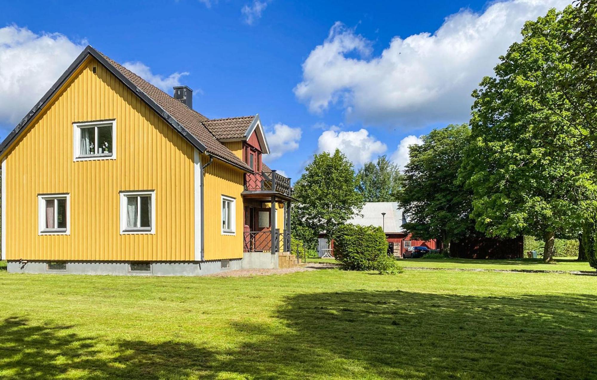 Awesome Home In Hyltebruk With Wifi Exterior photo